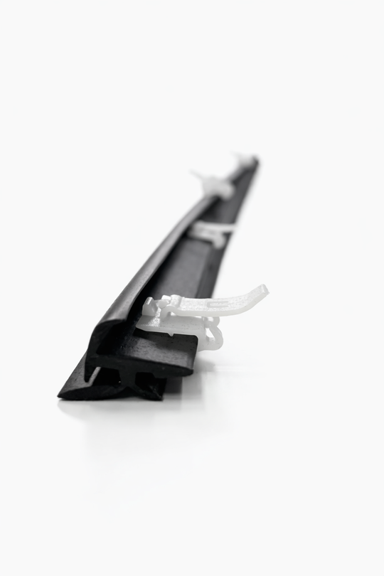 Front Outer Left Window Seal Belt Weatherstrip for Toyota Land Cruiser 70 Series.
