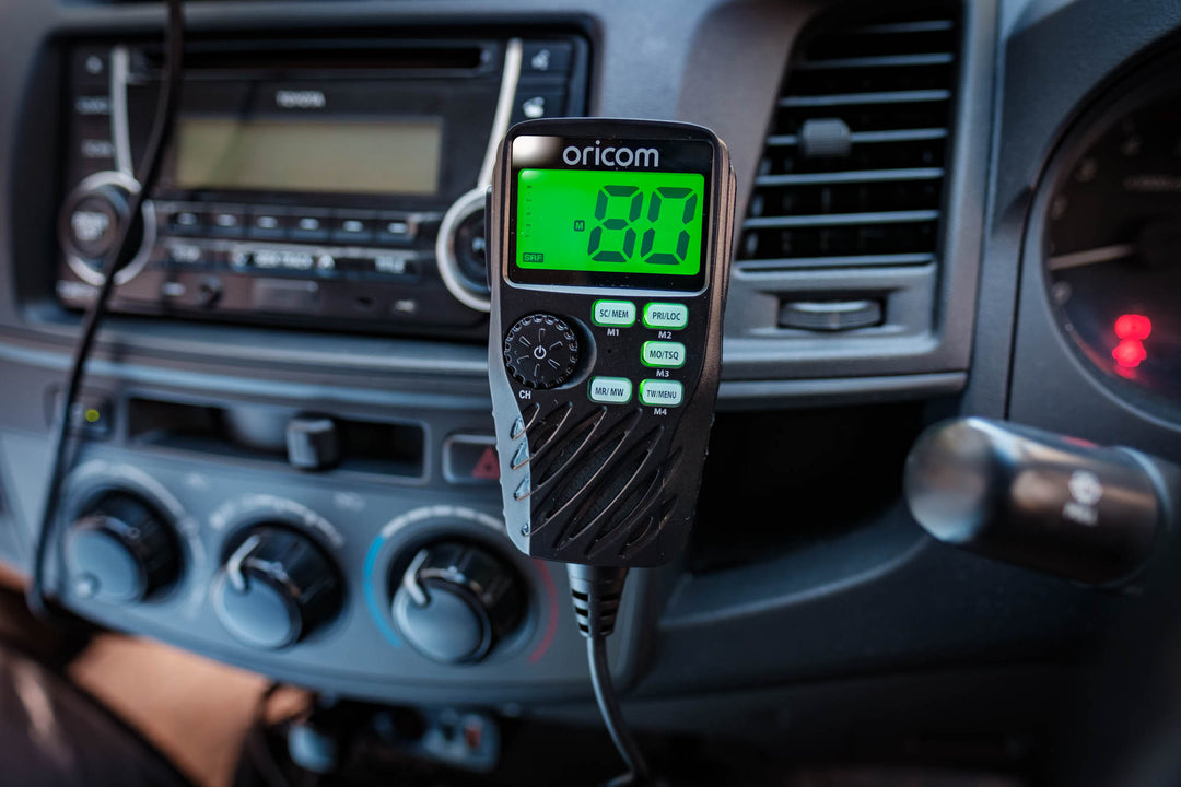 Oricom UHF390R4X4 ANU856 - 4X4 Offroad Pack 5