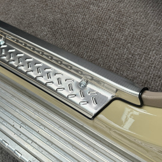 Silver Stainless Steel Door Step/Sill Trims for 70 Series Landcruiser Single Cab