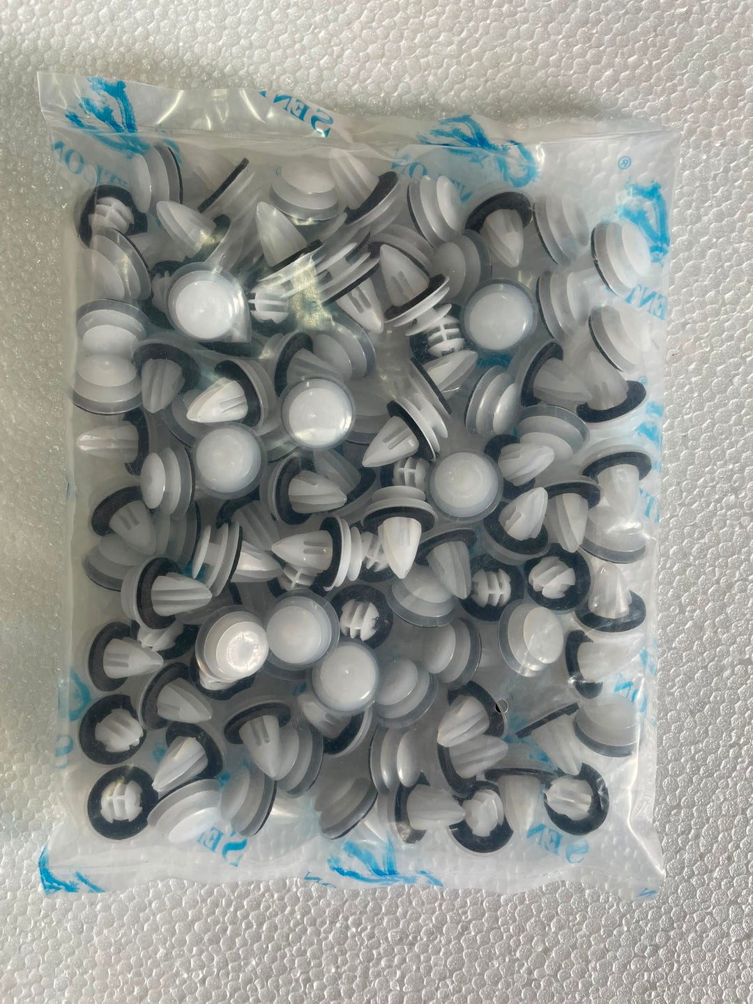 Aftermarket Door Card Clips 30 Pack for Toyota Landcruiser