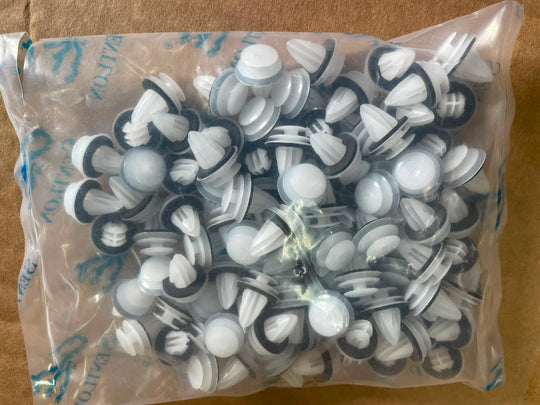 Aftermarket Door Card Clips 30 Pack for Toyota Landcruiser